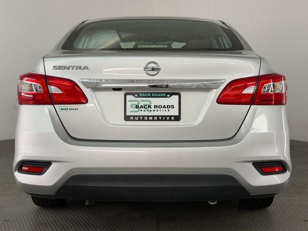 Nissan Sentra S CVT 2018