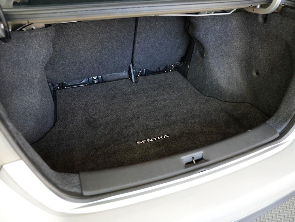 Nissan Sentra S CVT 2018