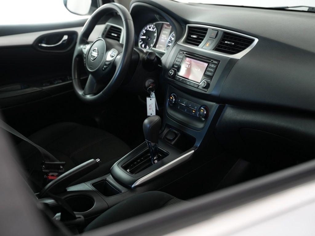 Nissan Sentra S CVT 2018