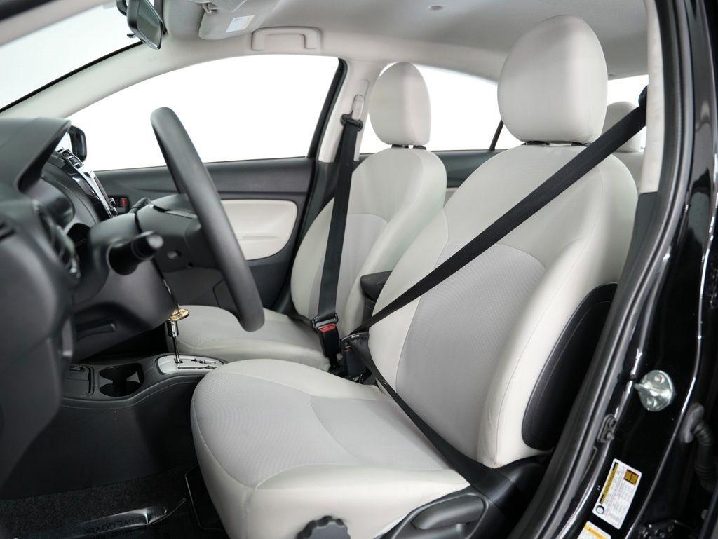 Mitsubishi Mirage G4 ES CVT 2020