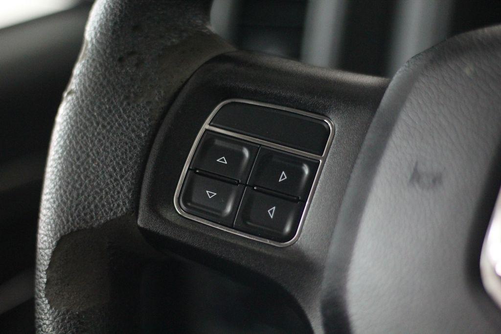 RAM 1500 2WD Reg Cab 120.5" Express 2014