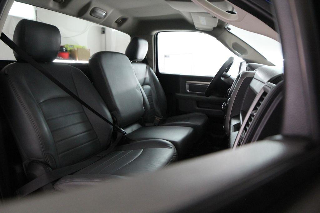 RAM 1500 2WD Reg Cab 120.5" Express 2014