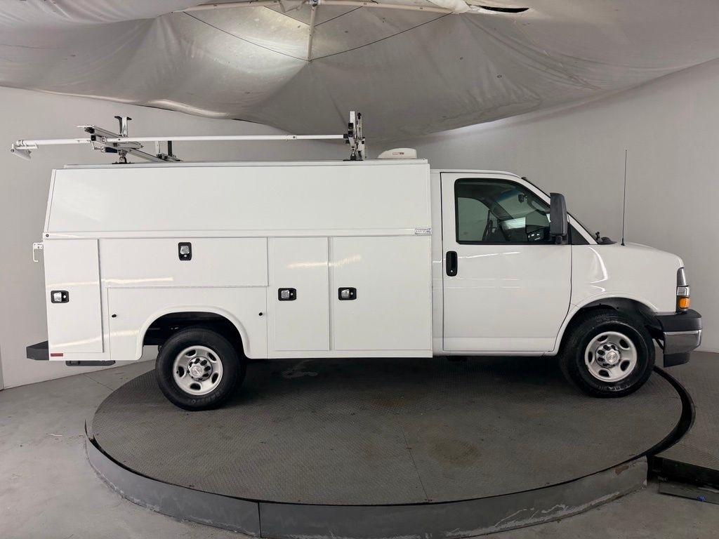 Chevrolet Express Commercial Cutaway 3500 Van 139" 2020