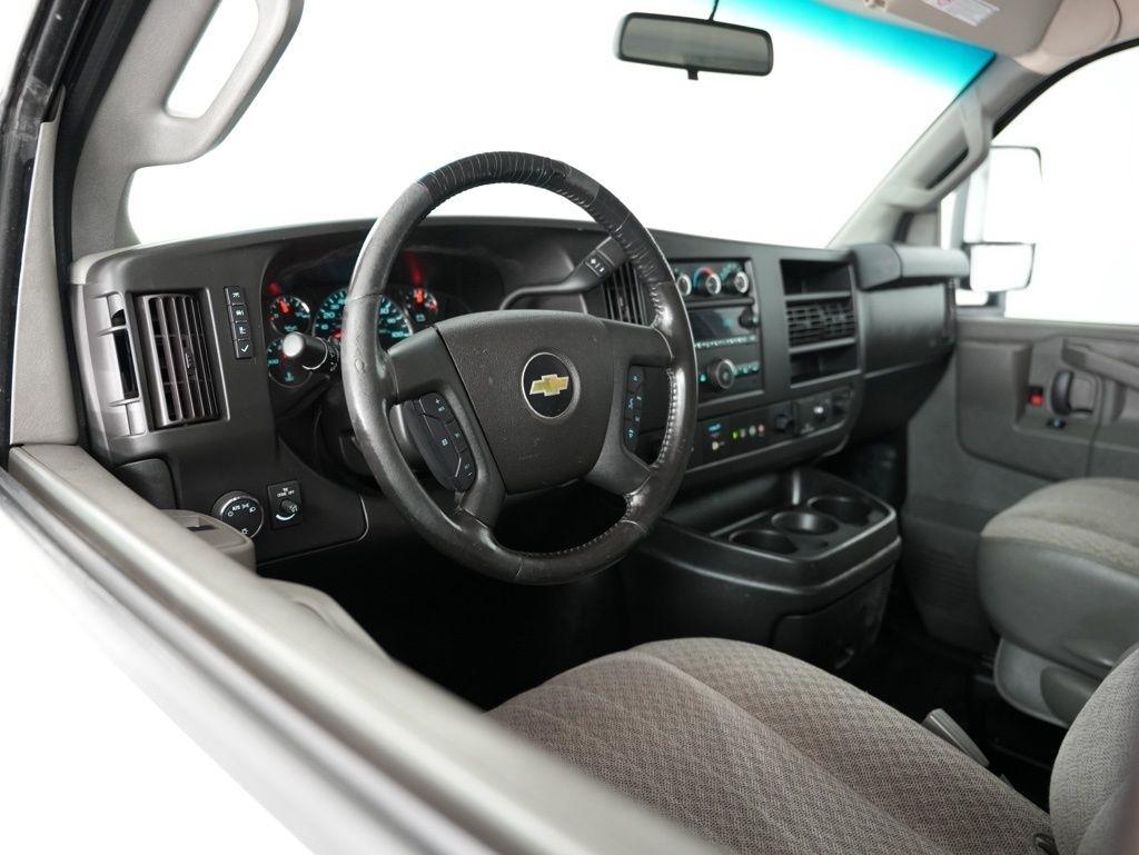 Chevrolet Express Commercial Cutaway 3500 Van 139" 2020