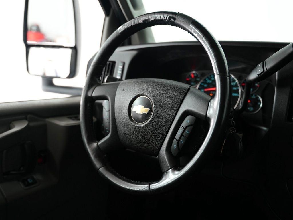 Chevrolet Express Commercial Cutaway 3500 Van 139" 2020