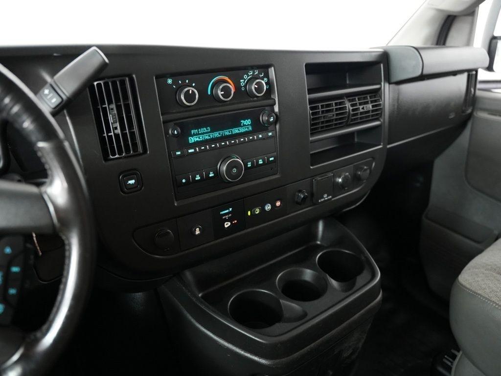 Chevrolet Express Commercial Cutaway 3500 Van 139" 2020