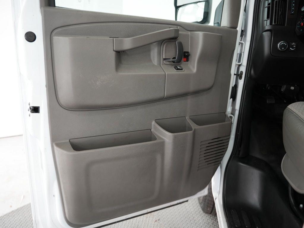 Chevrolet Express Commercial Cutaway 3500 Van 139" 2020