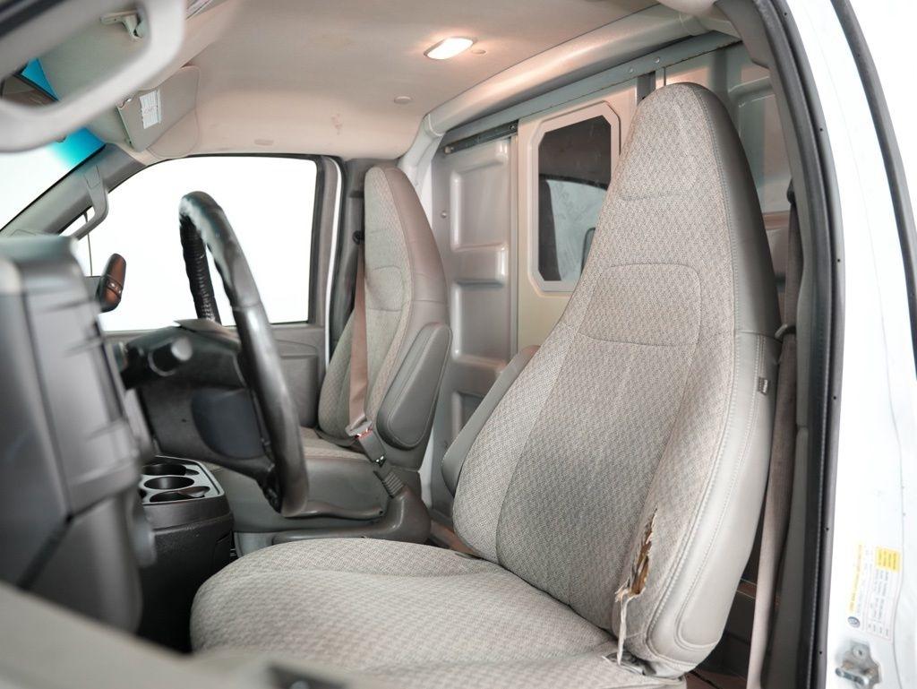 Chevrolet Express Commercial Cutaway 3500 Van 139" 2020