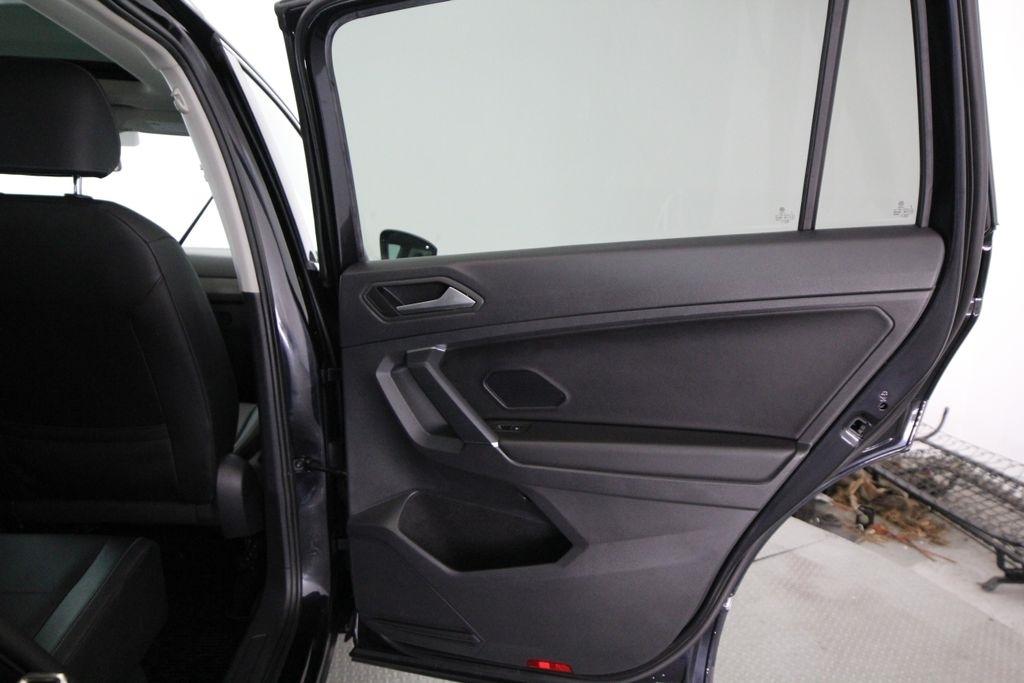 Volkswagen Tiguan 2.0T SE R-Line Black FWD 2020