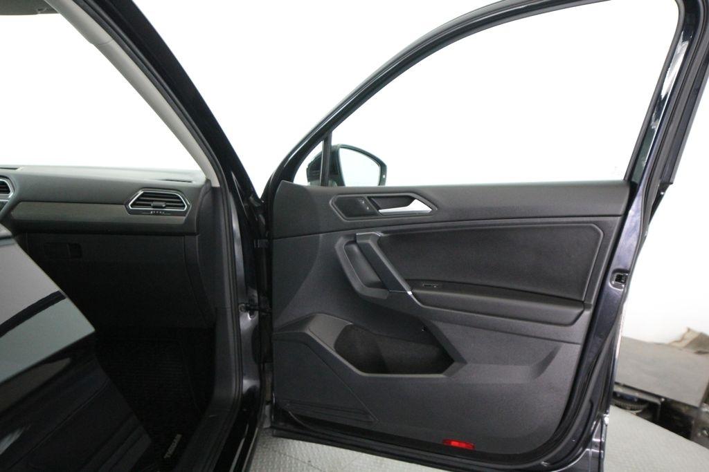 Volkswagen Tiguan 2.0T SE R-Line Black FWD 2020