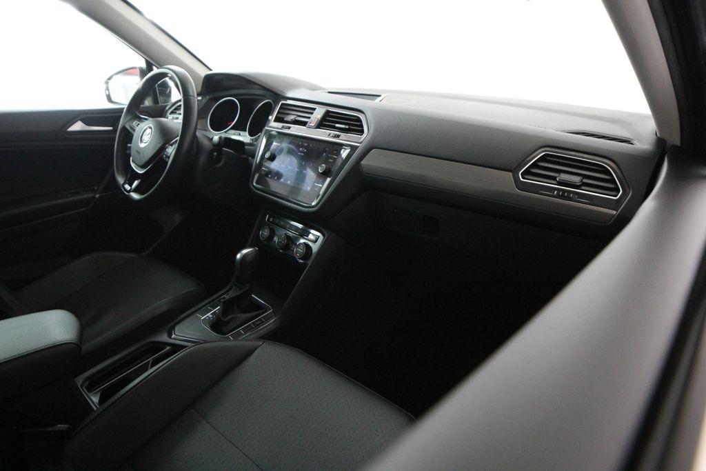 Volkswagen Tiguan 2.0T SE R-Line Black FWD 2020
