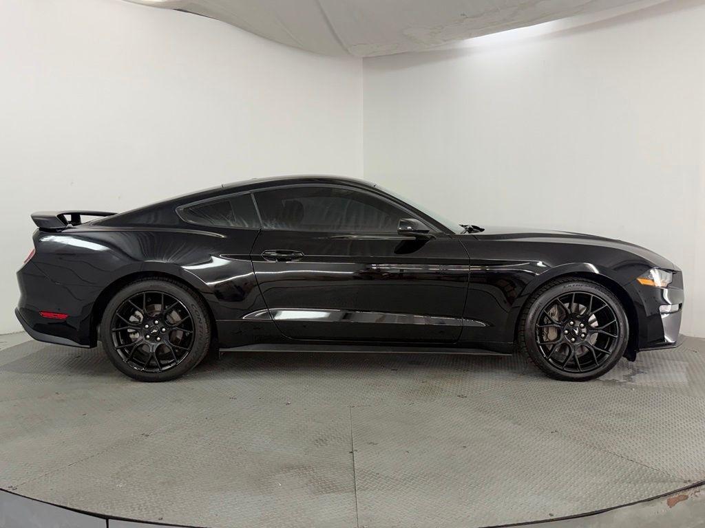 Ford Mustang EcoBoost Fastback 2019