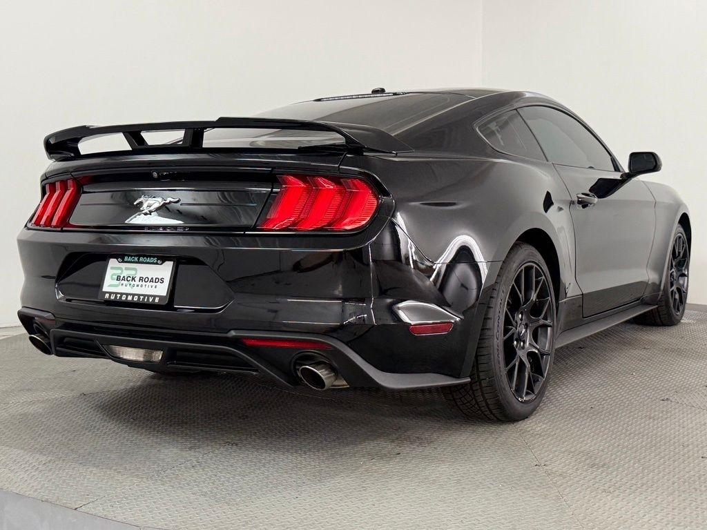 Ford Mustang EcoBoost Fastback 2019