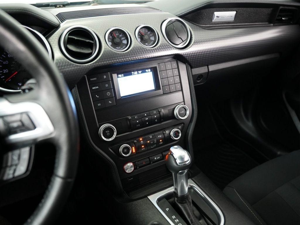 Ford Mustang EcoBoost Fastback 2019