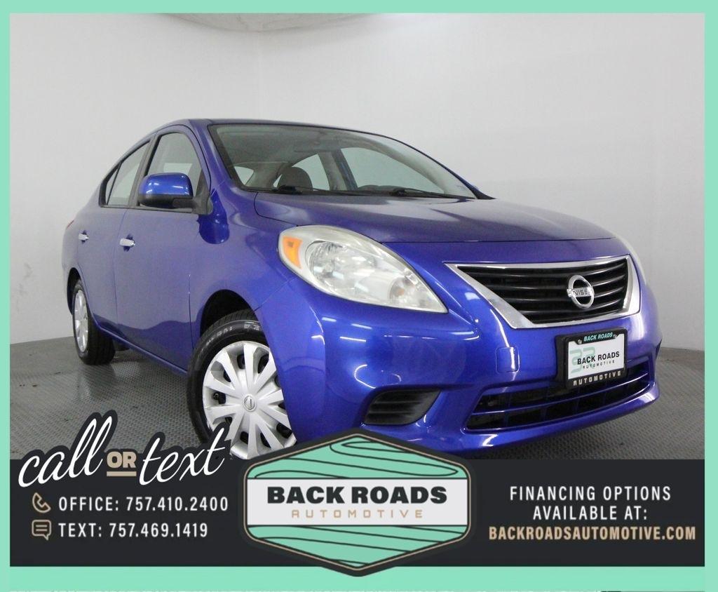 Nissan Versa 4dr Sdn CVT 1.6 SV 2013