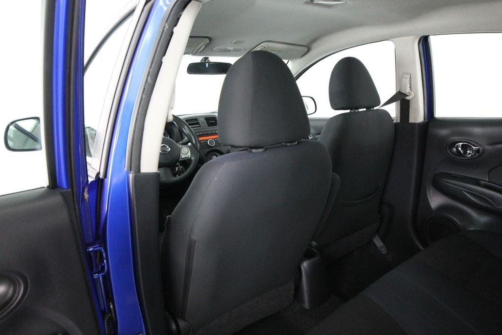 Nissan Versa 4dr Sdn CVT 1.6 SV 2013