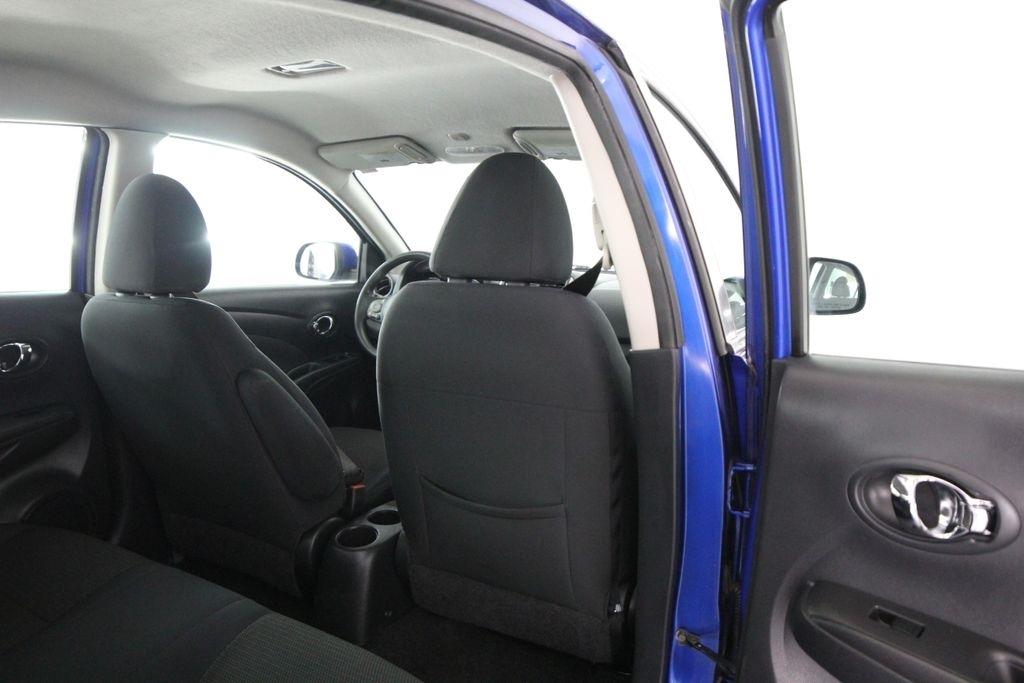 Nissan Versa 4dr Sdn CVT 1.6 SV 2013