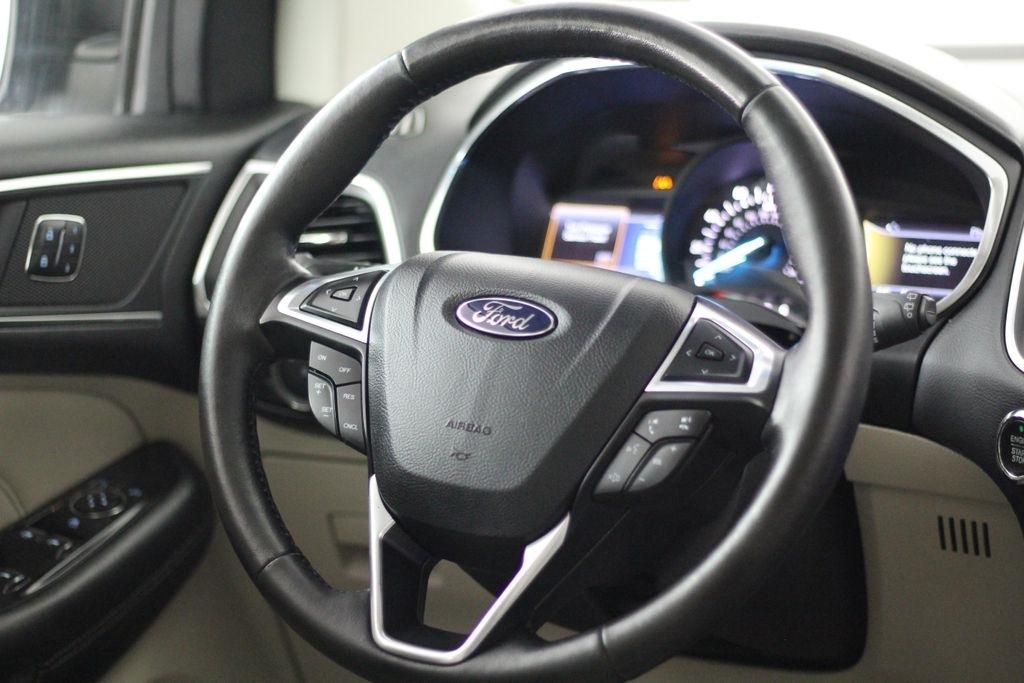Ford Edge 4dr Titanium AWD 2015