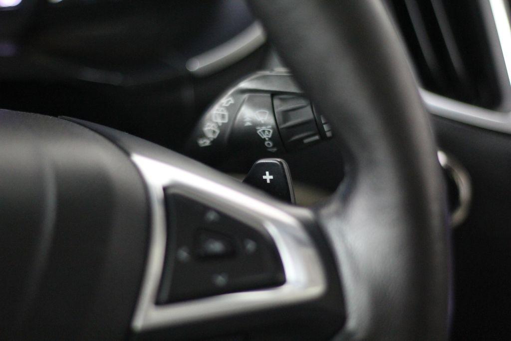 Ford Edge 4dr Titanium AWD 2015