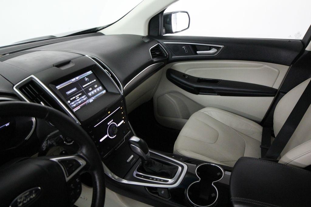 Ford Edge 4dr Titanium AWD 2015