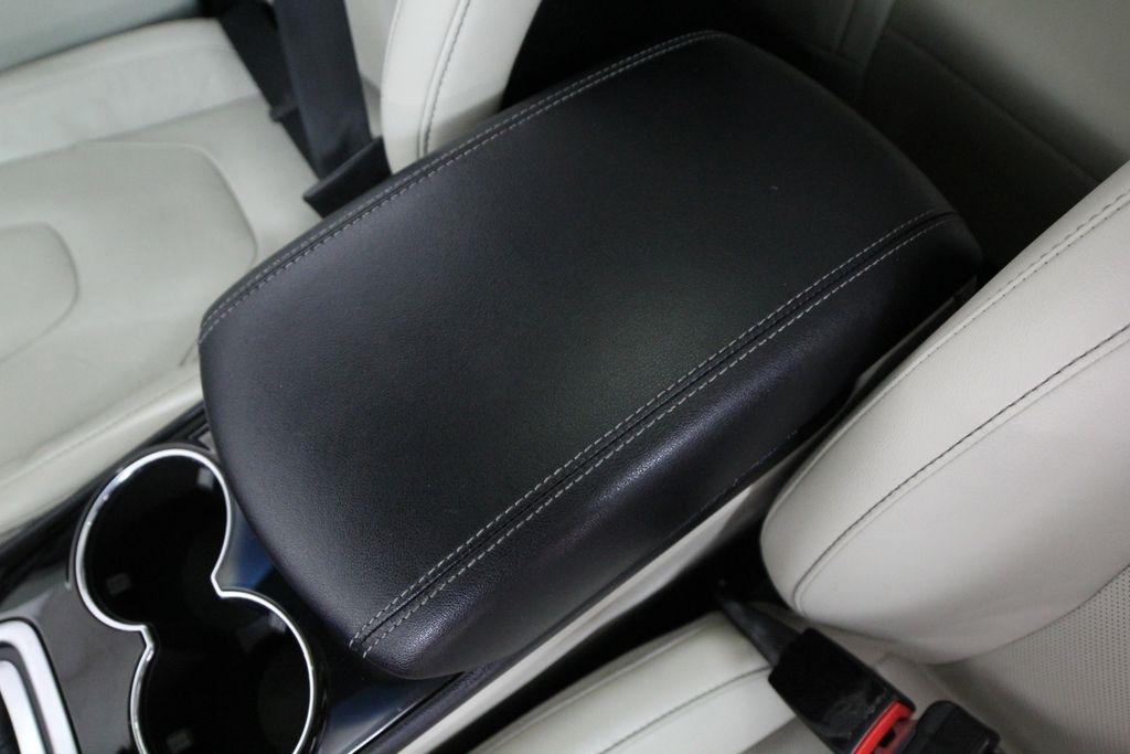 Ford Edge 4dr Titanium AWD 2015