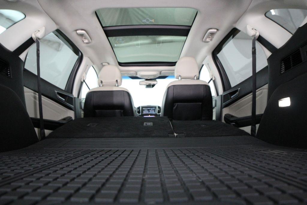 Ford Edge 4dr Titanium AWD 2015