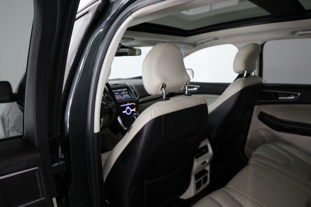 Ford Edge 4dr Titanium AWD 2015