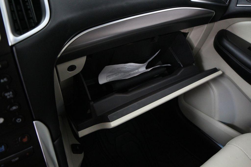 Ford Edge 4dr Titanium AWD 2015