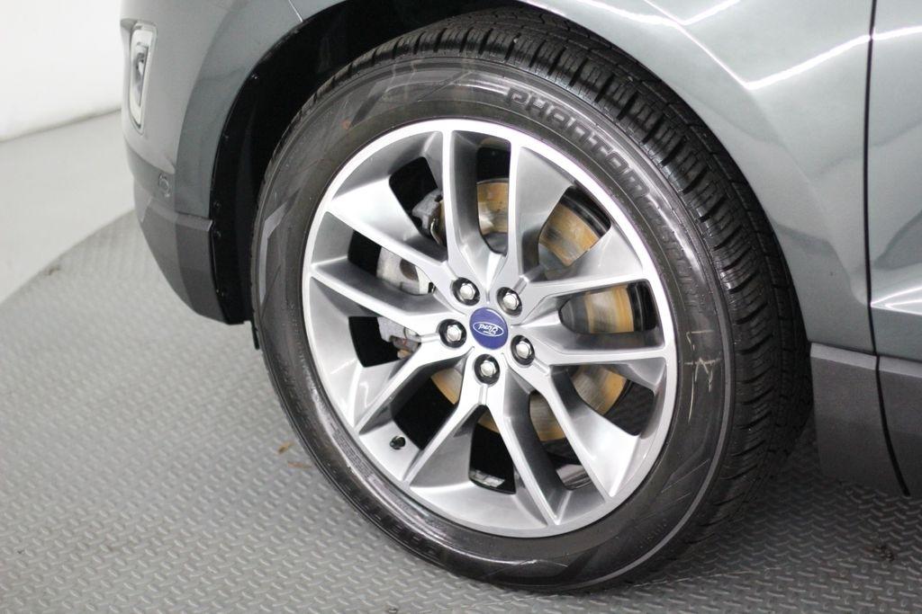Ford Edge 4dr Titanium AWD 2015