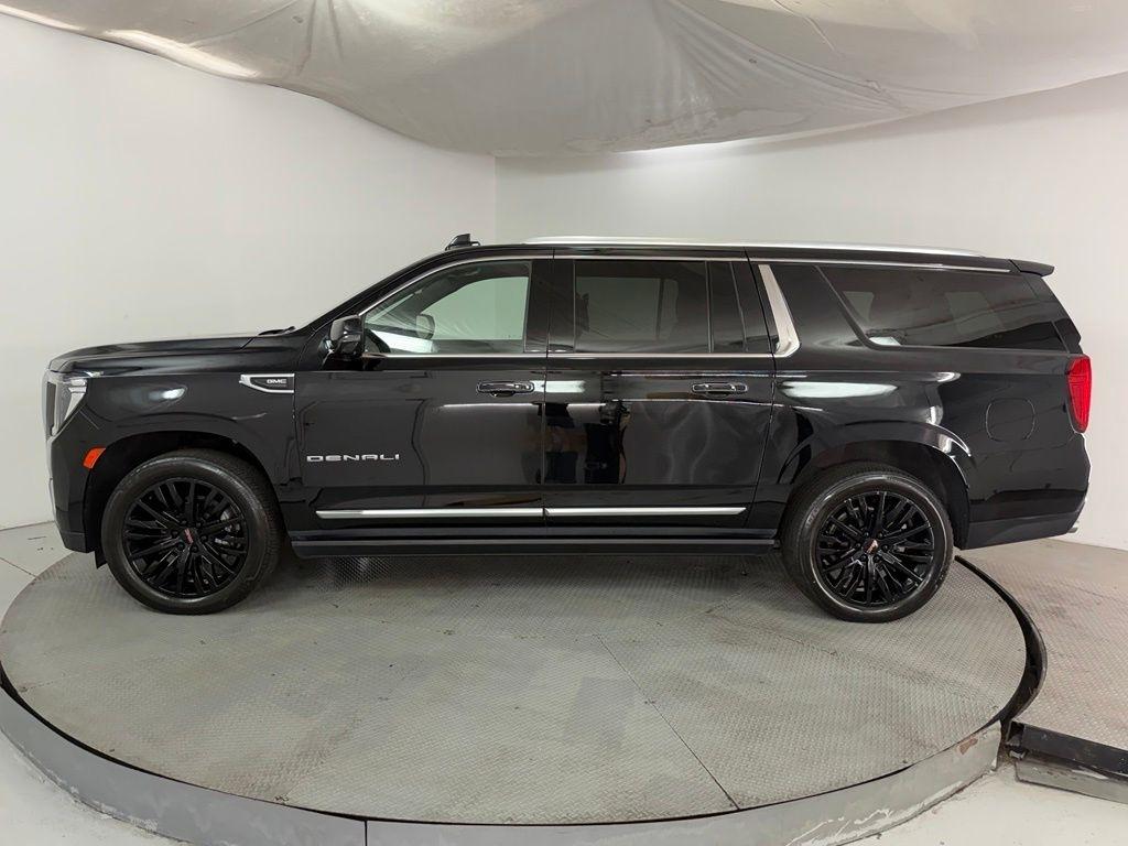 GMC Yukon XL 4WD 4dr Denali 2021
