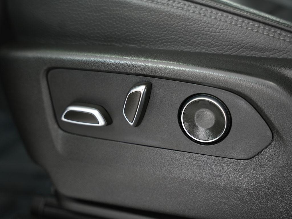 GMC Yukon XL 4WD 4dr Denali 2021