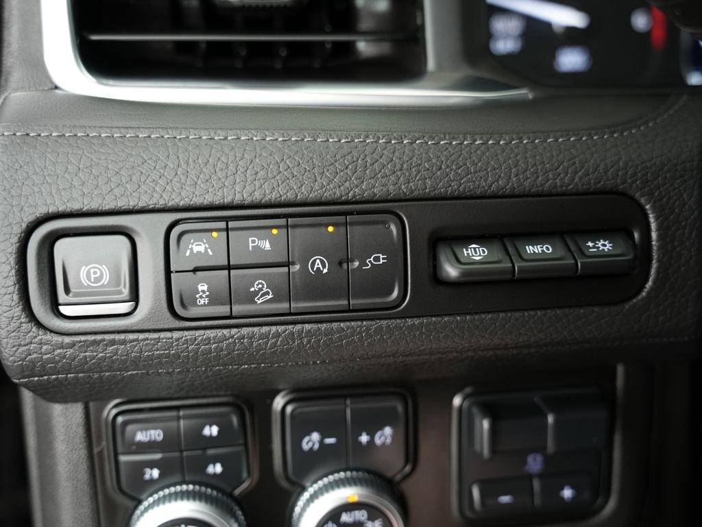 GMC Yukon XL 4WD 4dr Denali 2021