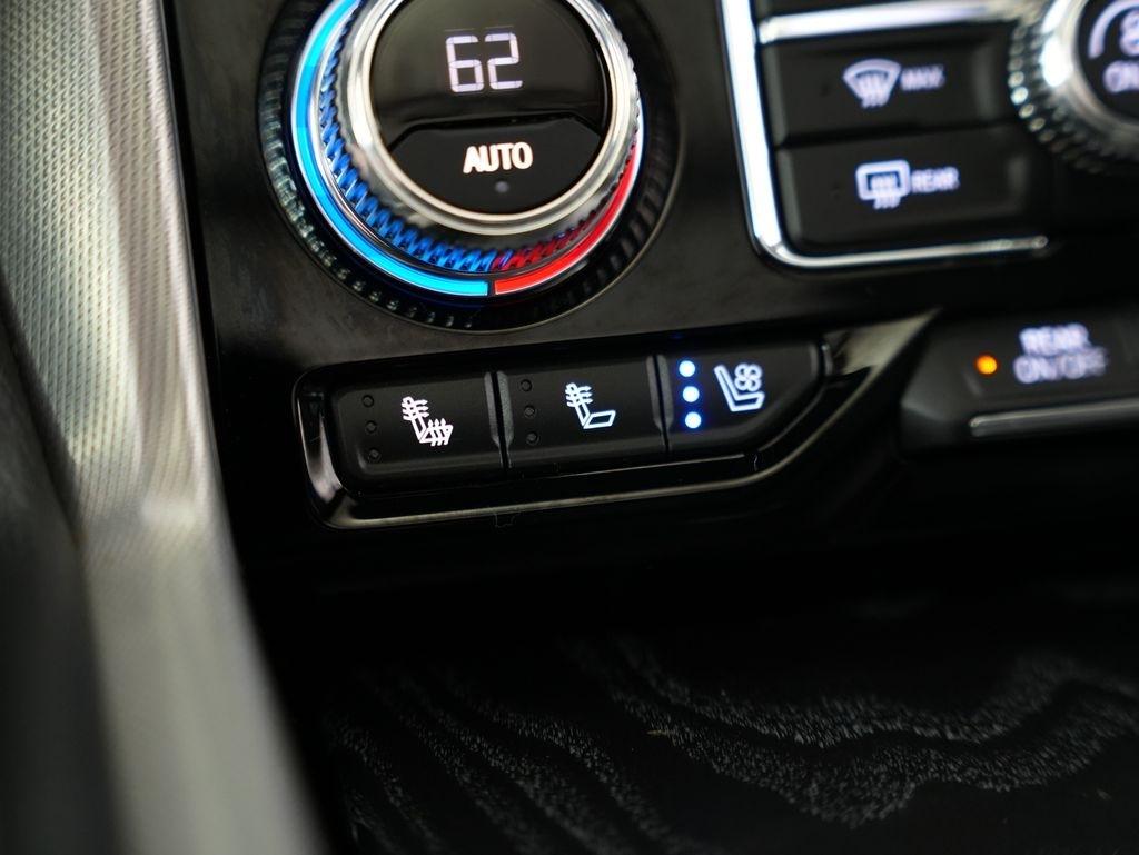 GMC Yukon XL 4WD 4dr Denali 2021