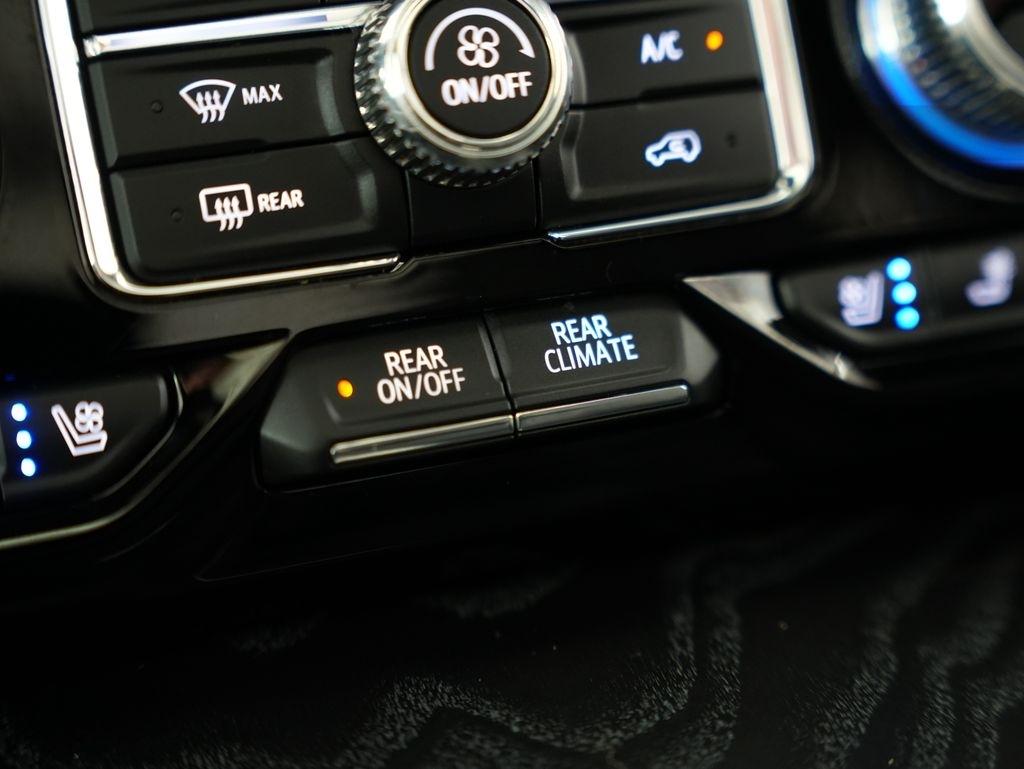 GMC Yukon XL 4WD 4dr Denali 2021