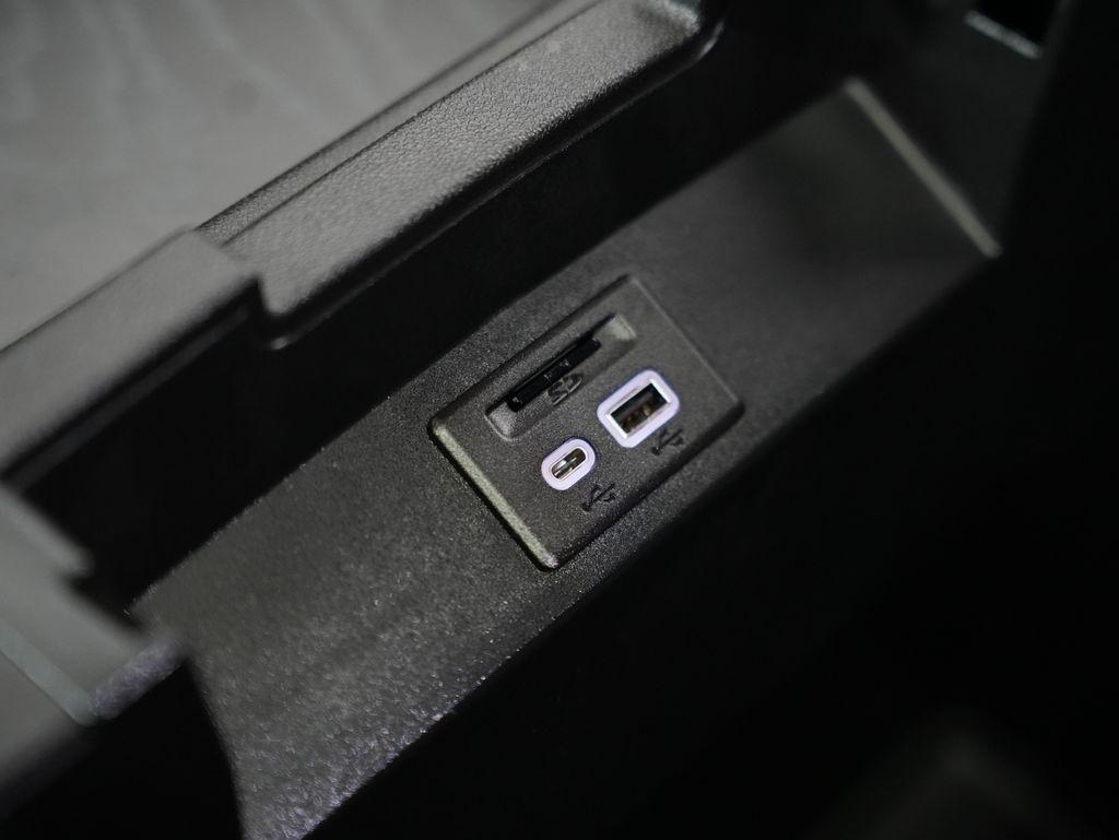 GMC Yukon XL 4WD 4dr Denali 2021