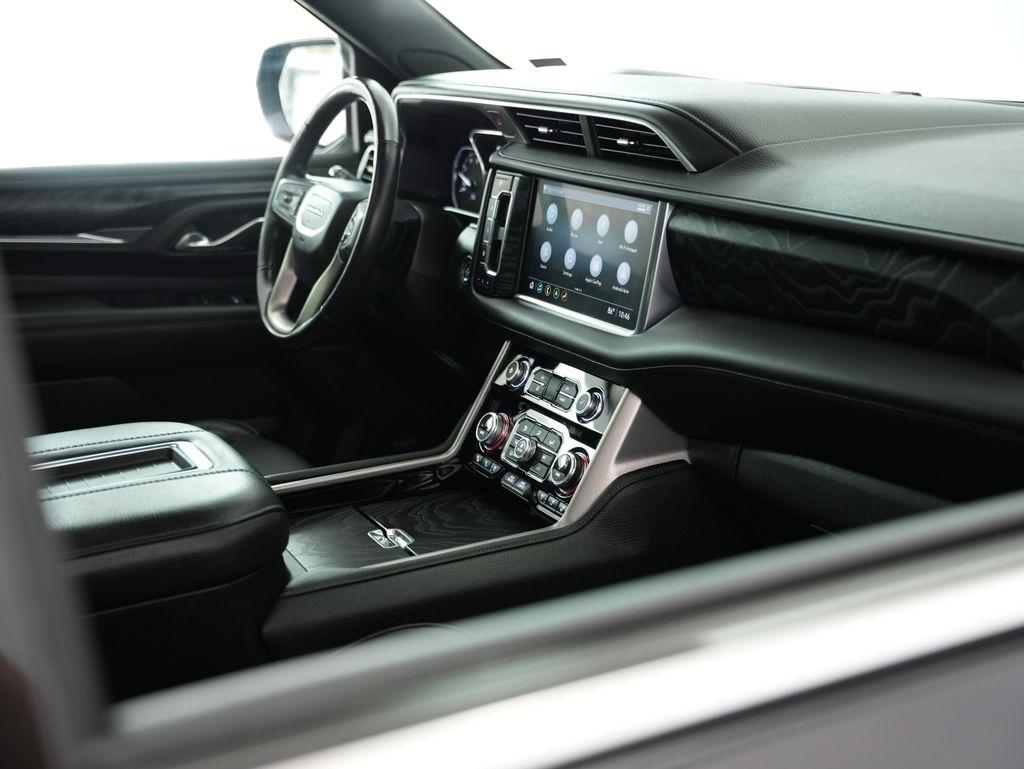 GMC Yukon XL 4WD 4dr Denali 2021