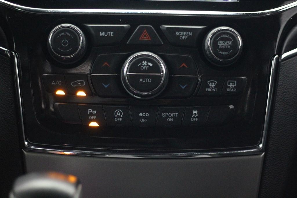 Jeep Grand Cherokee Limited 4x4 2021
