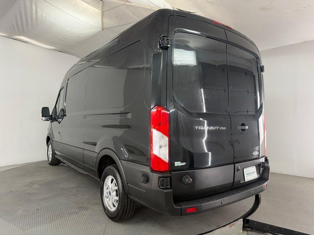 Ford Transit Cargo Van T-250 148" Med Rf 9000 GVWR Sliding RH Dr 2015