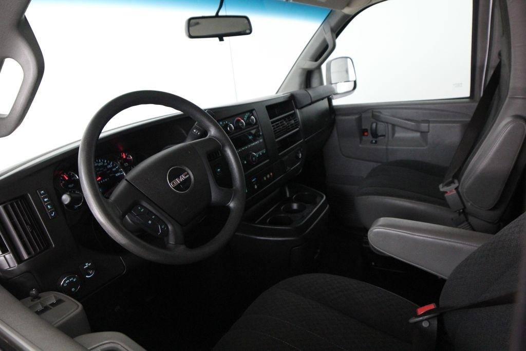 GMC Savana Cargo Van RWD 2500 135" 2021
