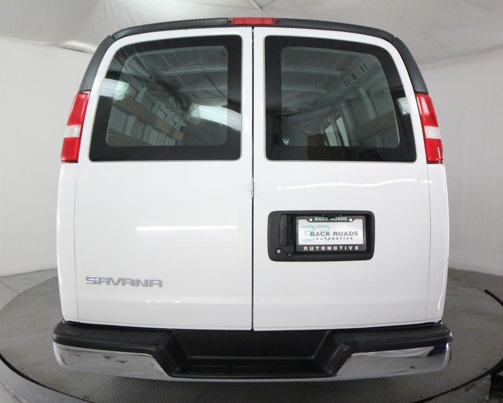 GMC Savana Cargo Van RWD 2500 135" 2021