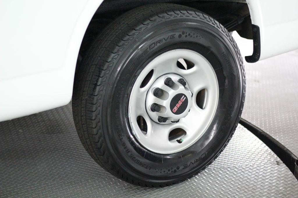GMC Savana Cargo Van RWD 2500 135" 2021