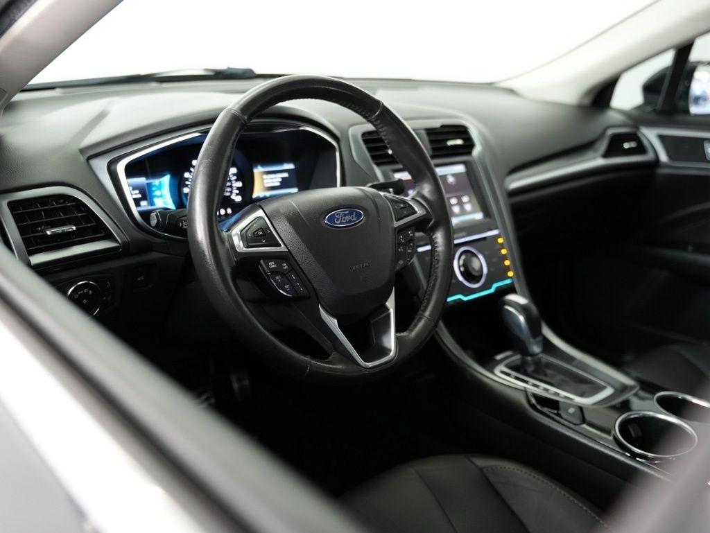 Ford Fusion 4dr Sdn Titanium AWD 2013