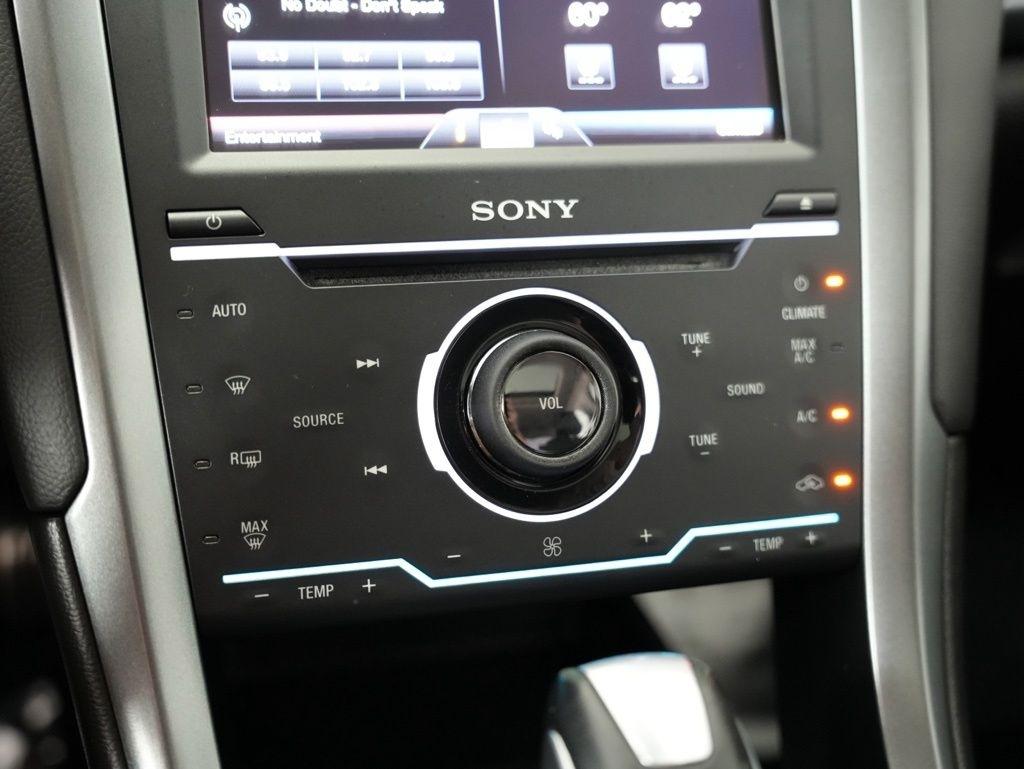 Ford Fusion 4dr Sdn Titanium AWD 2013