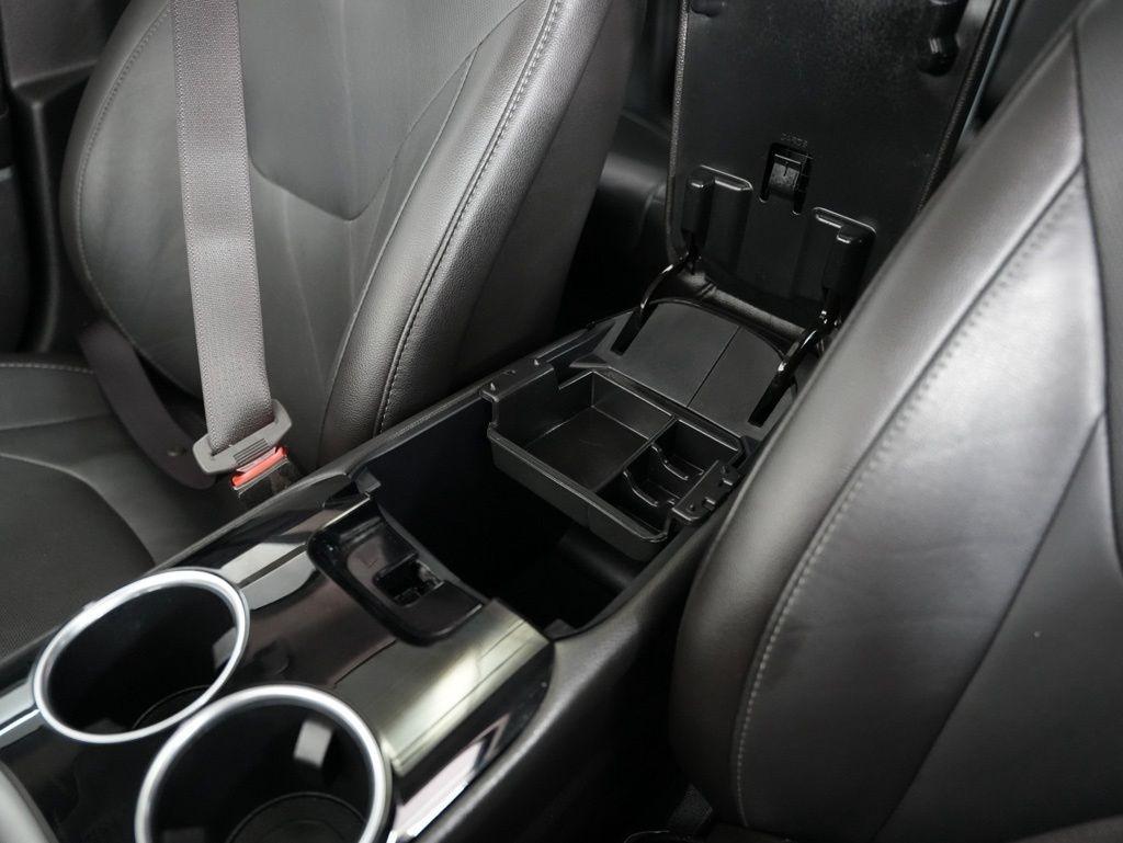 Ford Fusion 4dr Sdn Titanium AWD 2013