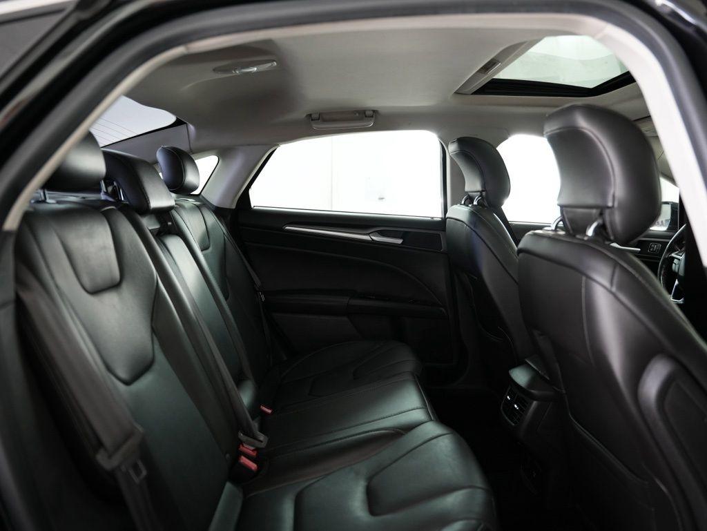 Ford Fusion 4dr Sdn Titanium AWD 2013
