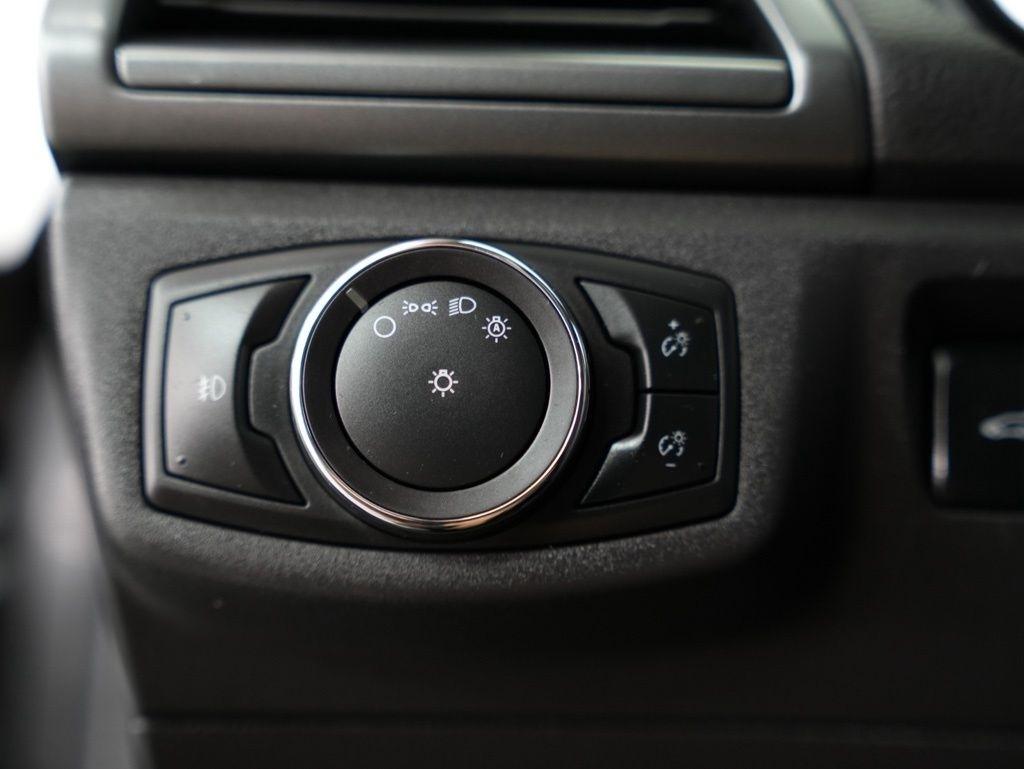 Ford Fusion 4dr Sdn Titanium AWD 2013