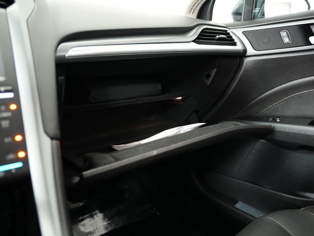 Ford Fusion 4dr Sdn Titanium AWD 2013