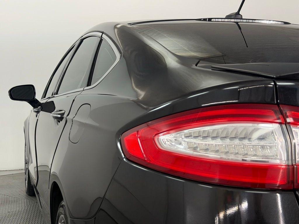 Ford Fusion 4dr Sdn Titanium AWD 2013