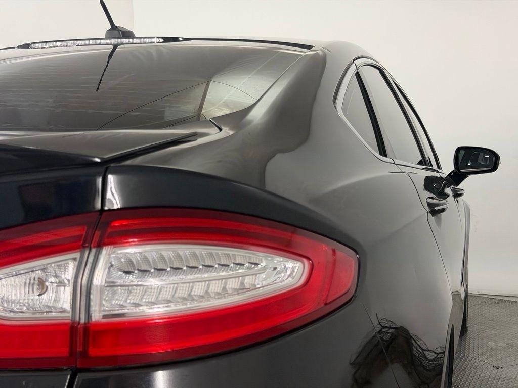 Ford Fusion 4dr Sdn Titanium AWD 2013