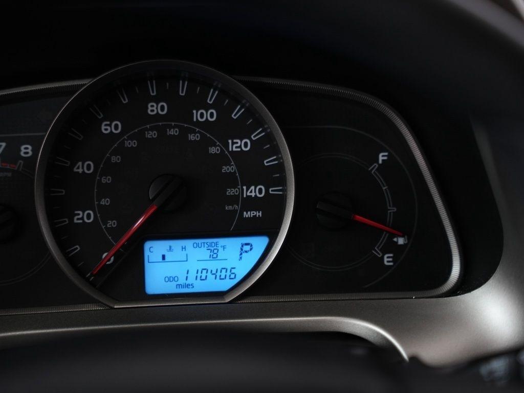 Toyota RAV4 AWD 4dr XLE (Natl) 2013